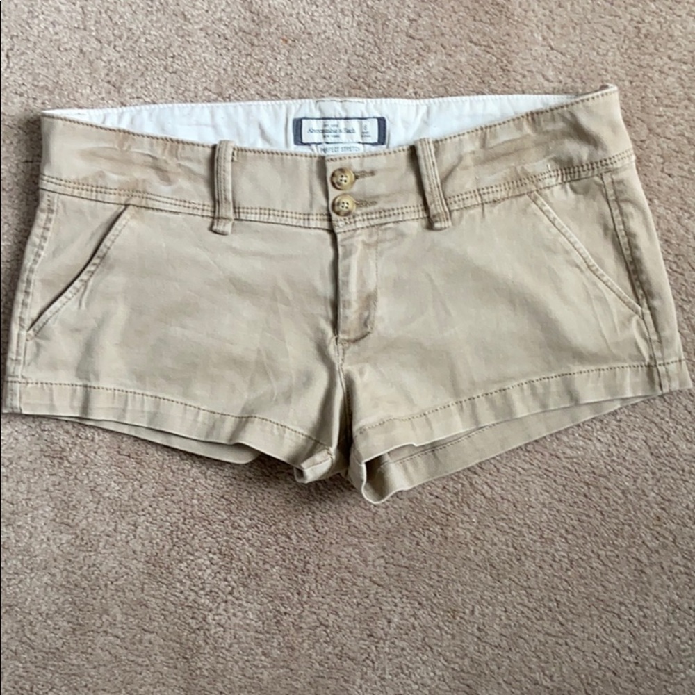 Abercrombie&fitch khaki shorts
